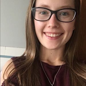 Meet your Posher, Carolyn